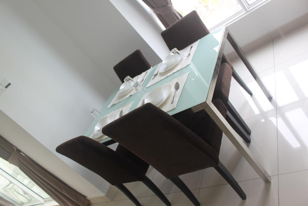 Studio At Mansion One Джорджтаун Номер фото
